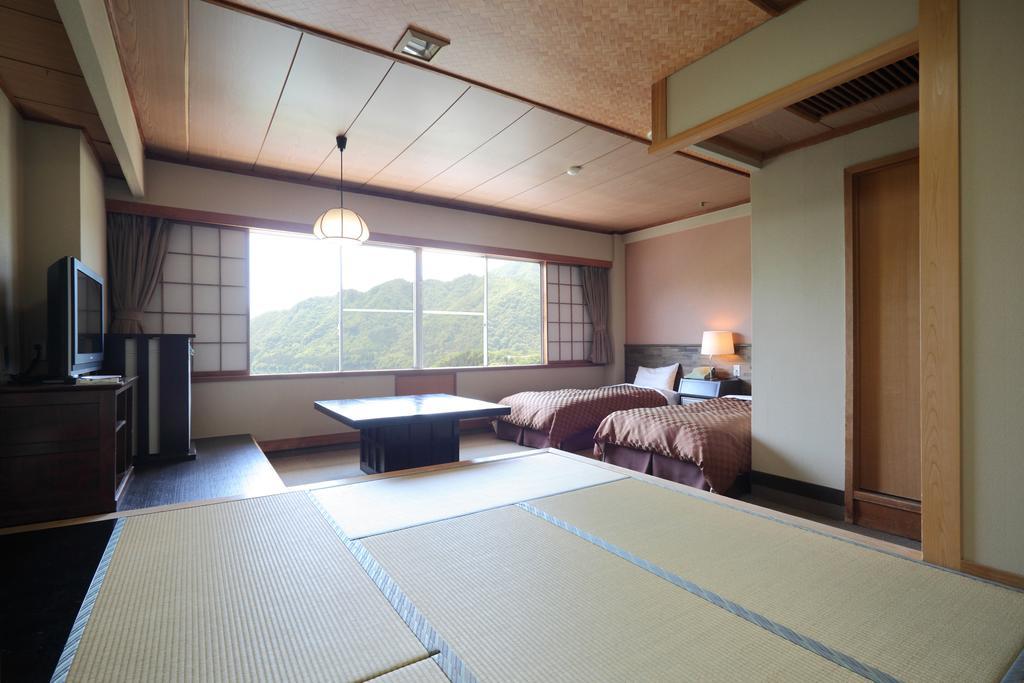 Sarugakyo Hotel Minakami Luaran gambar